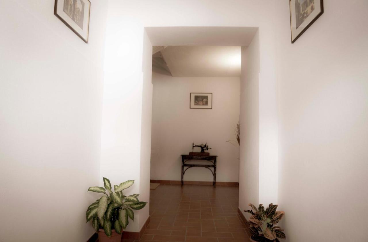 Casa Vacanza Ilia เปสเชีย ภายนอก รูปภาพ