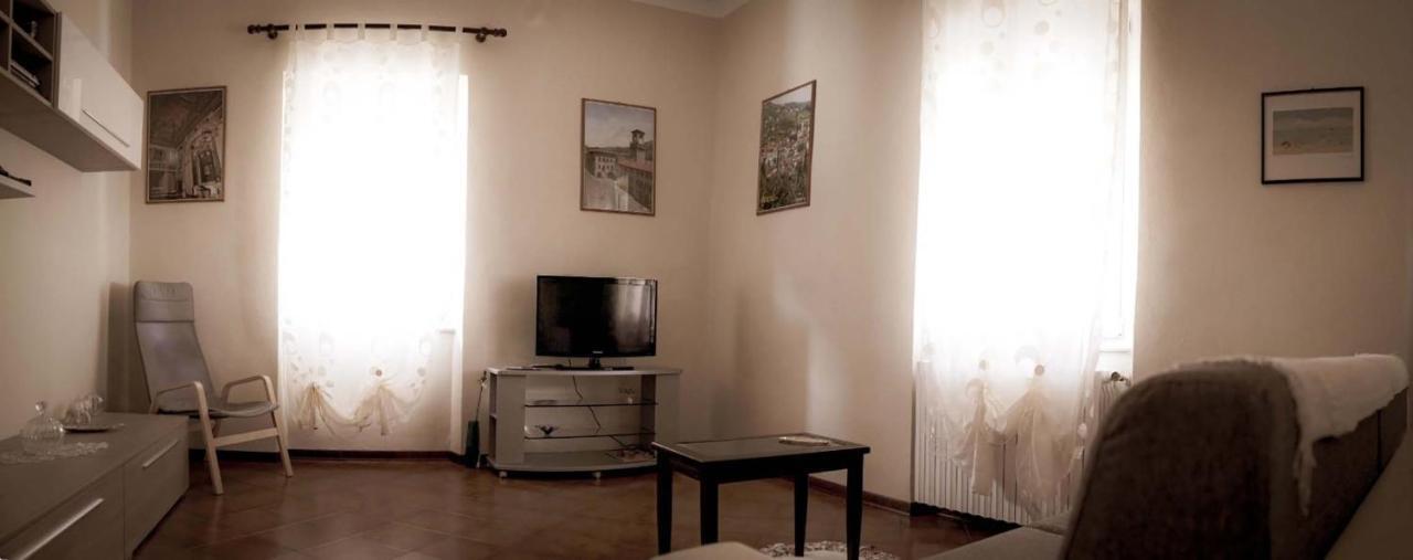 Casa Vacanza Ilia เปสเชีย ภายนอก รูปภาพ